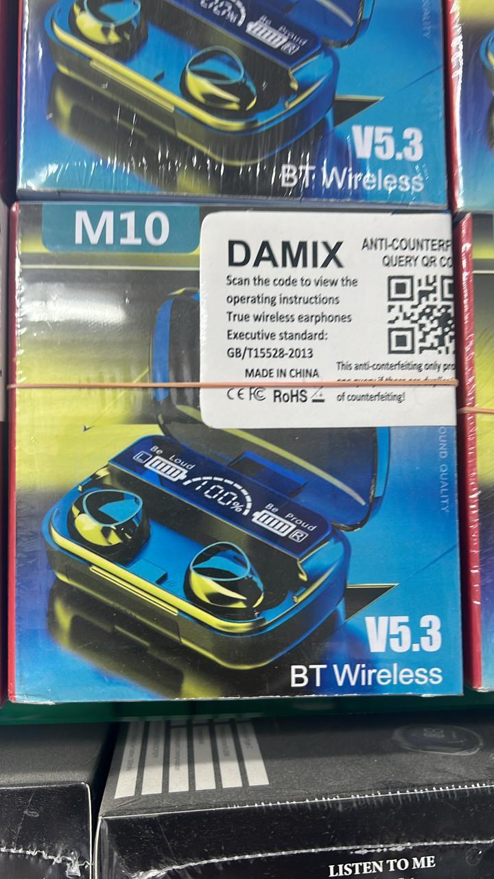 Water resistan black wireless Earbuds with long battery